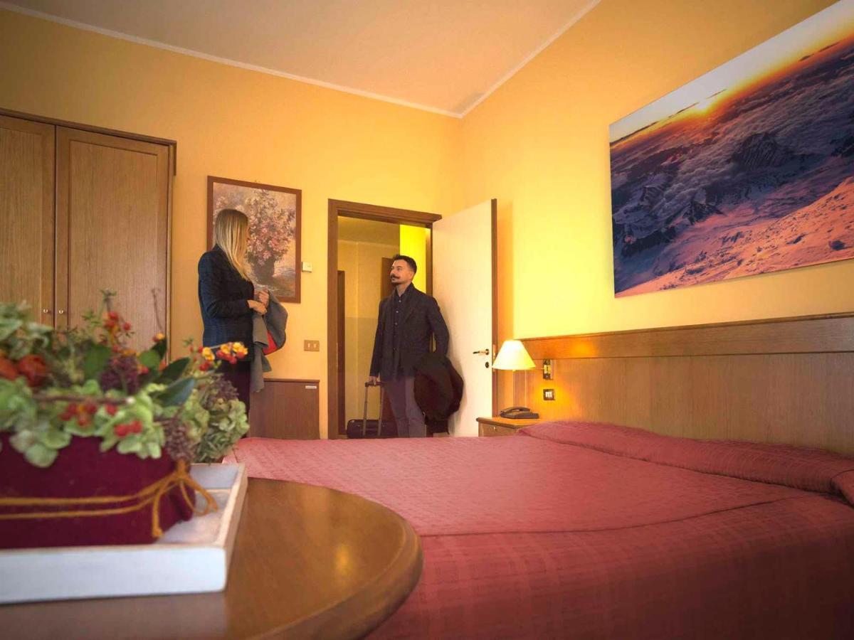 Hotel Clementi サリーチェ・テルメ エクステリア 写真